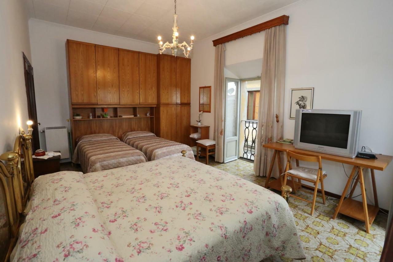 Casa Vacanze S.Angelo La Stella Villa ออร์เวียโต ภายนอก รูปภาพ